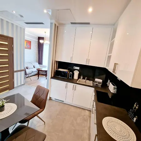 Carbona Aloe Lux شقة *